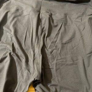 Ladies XL new in pack tights  / Legging Jvini